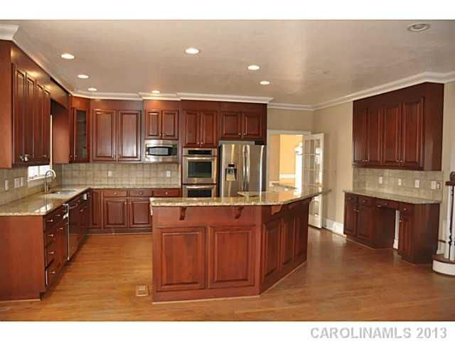 341 Landsbury Dr, Waxhaw, NC 28173
