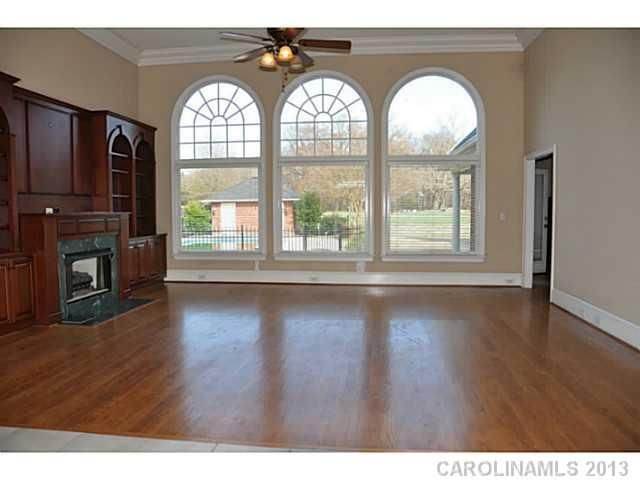 341 Landsbury Dr, Waxhaw, NC 28173