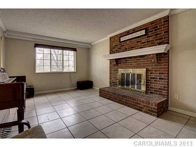 7204 Oswego Ct, Charlotte, NC 28226