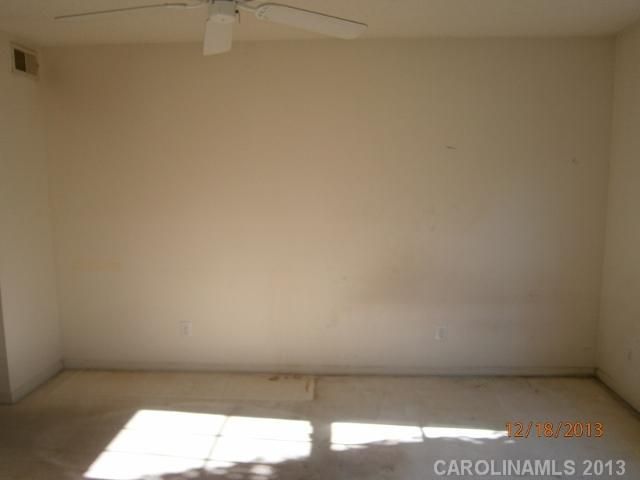 605 Mountainwater Dr #-, Charlotte, NC 28262