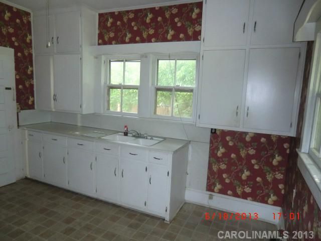 47 NW Crowell Dr, Concord, NC 28025