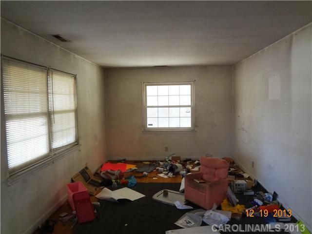 204 Bingham Dr, Charlotte, NC 28213