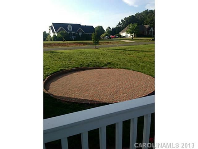 802 Tranquil Knoll Ln, York, SC 29745