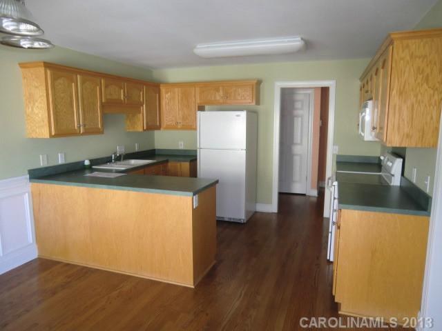 1237 SE Danielle Downs Ct, Concord, NC 28025