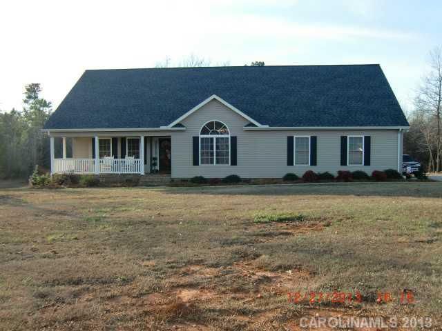 1117 Cedar Hills Cir, Lancaster, SC 29720