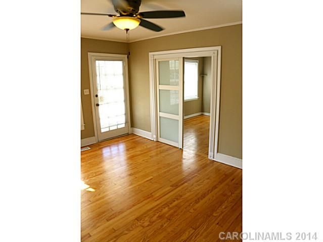 408 James St, Pineville, NC 28134