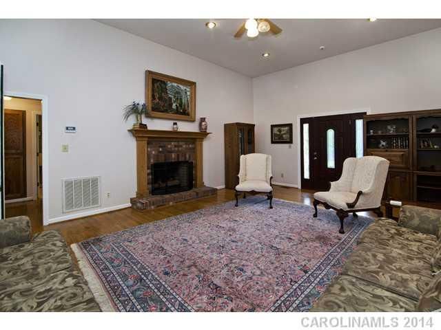 8324 Azalea Rd, Sherrills Ford, NC 28673