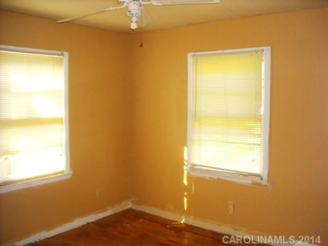 300 E Cama St #Unit1&2, Charlotte, NC 28217