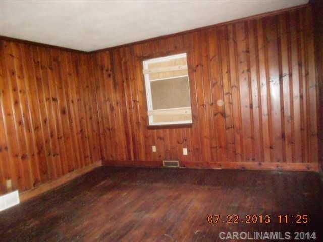 2720 Parkway Ave, Charlotte, NC 28208