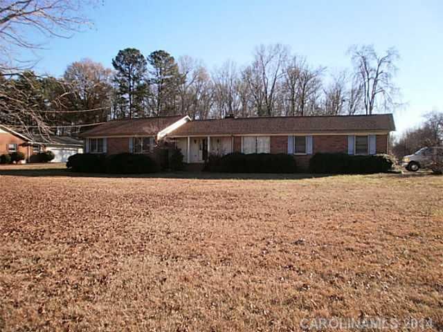 623 Gum Branch Rd, Charlotte, NC 28214