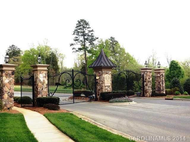 4010 Soleado Dr, Wesley Chapel, NC 28104