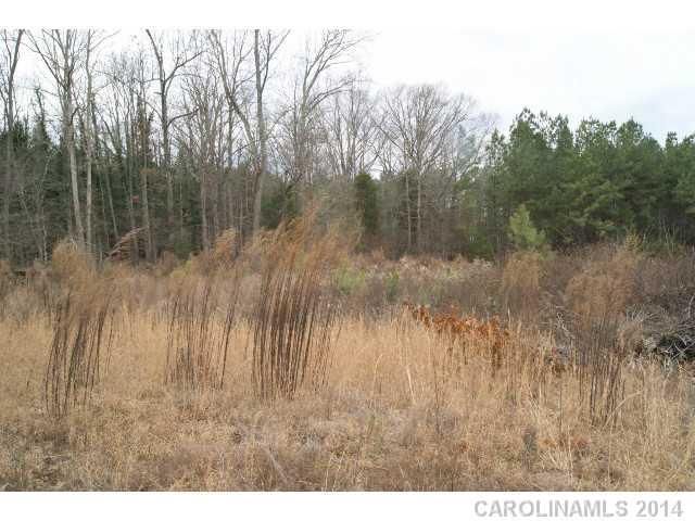126 Castle Dr, Mooresville, NC 28117