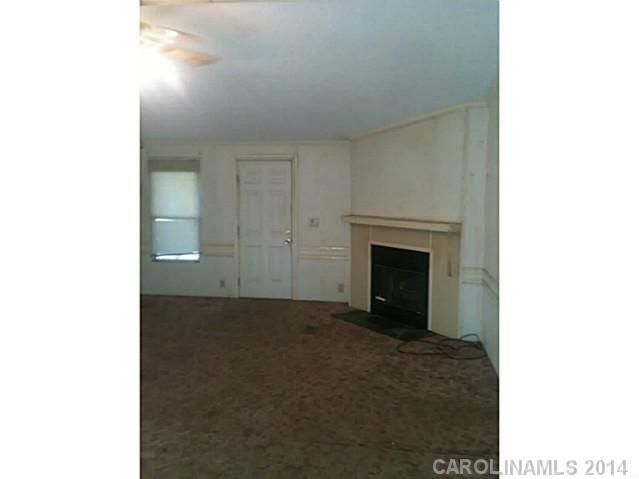7200 Cedarbrook Dr, Charlotte, NC 28215