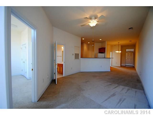 250 Park Square Pl #-, Matthews, NC 28105
