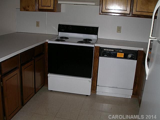 102 NE Brandywine Dr #Y-4, Conover, NC 28613