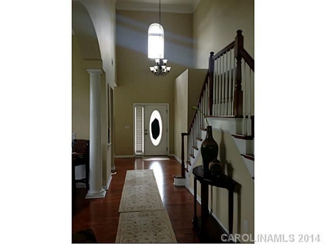 16402 Old Stone Crossing Dr, Charlotte, NC 28213