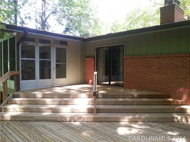 515 Mountainview Dr, Charlotte, NC 28270