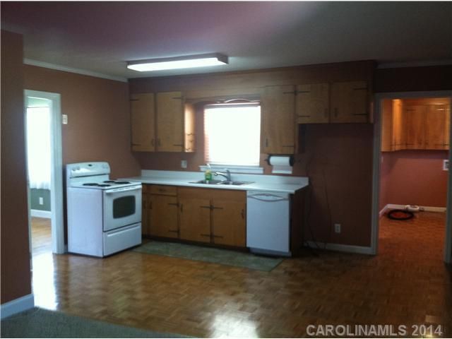 407 W Central Ave, Mount Holly, NC 28120