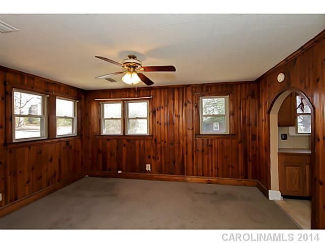 202 W D St, Newton, NC 28658