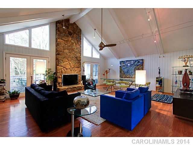 201 Medearis Dr, Charlotte, NC 28211