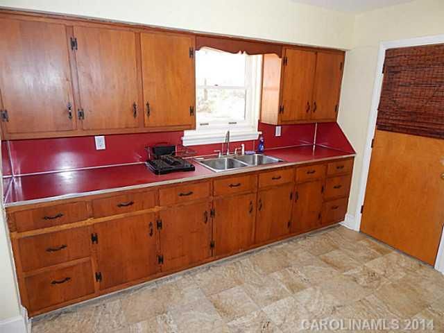 1005 Norwich Rd, Charlotte, NC 28227
