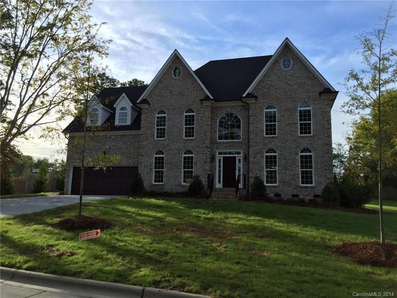 5532 Providence Rd, Charlotte, NC 28226