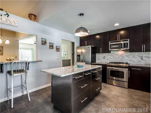 313 Manning Dr, Charlotte, NC 28209