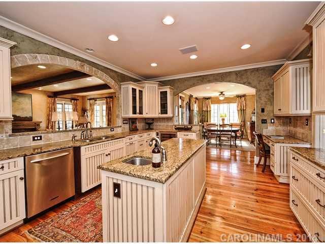 5421 Callander Ct, Charlotte, NC 28277