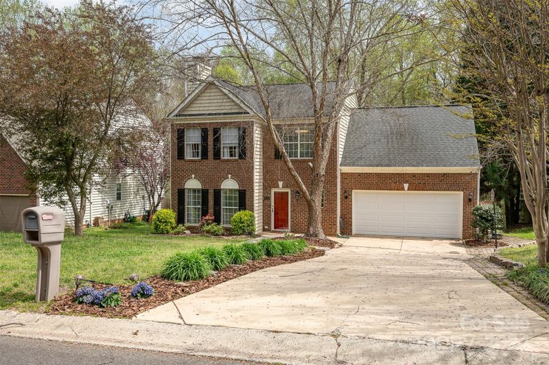 131 Creekside Dr, Fort Mill, SC 29715