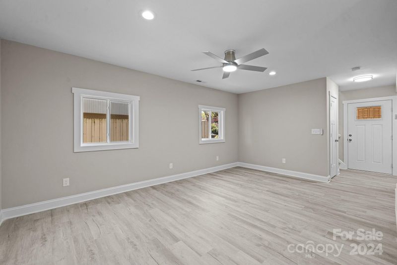 7906 Horse Chestnut Ln, Charlotte, NC 28277