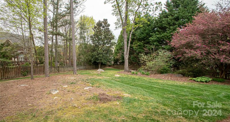 4608 Walnut Knoll Dr, Matthews, NC 28105