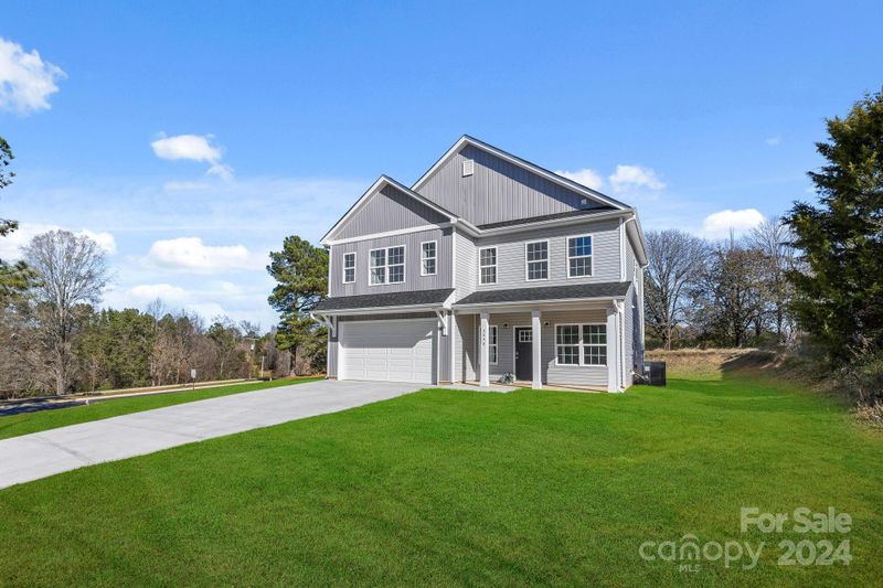 97 Trexler Ave, Mount Holly, NC 28120