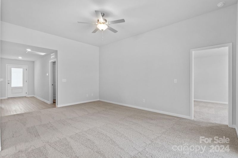 3308 Fox Hall Dr, Gastonia, NC 28052