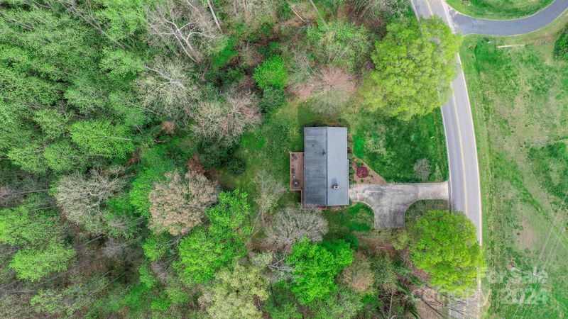 2554 Smyre Farm Rd, Newton, NC 28658