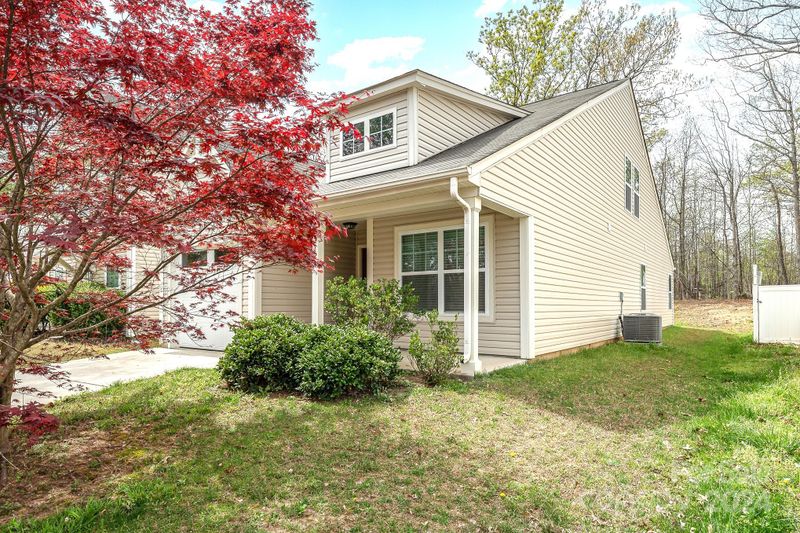 2724 Bramble Ridge Ct, Charlotte, NC 28215