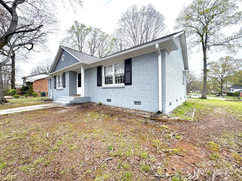 7021 Reddman Rd, Charlotte, NC 28212