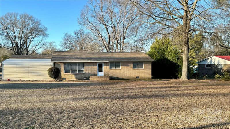 2697 Knotty Pines Dr, Lancaster, SC 29720