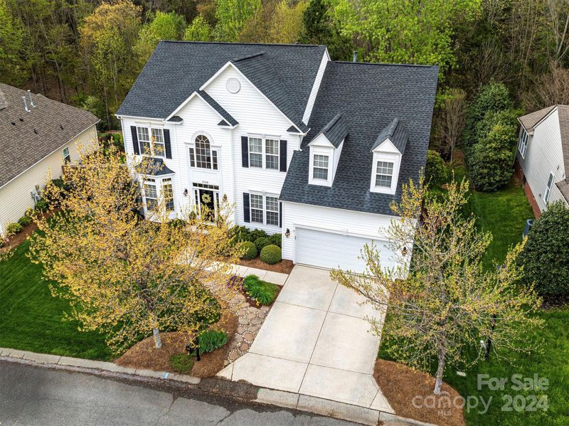 2100 Southridge Dr, Belmont, NC 28012