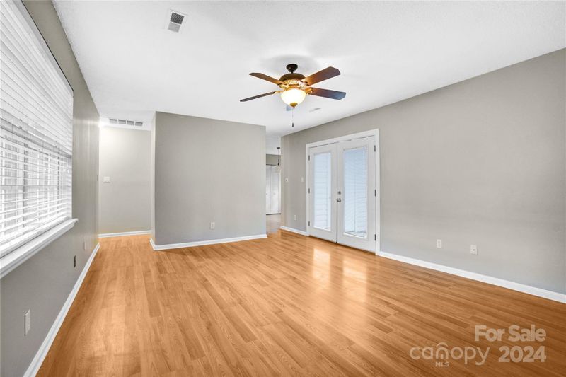 8527 Castle Pine Ct, Charlotte, NC 28226