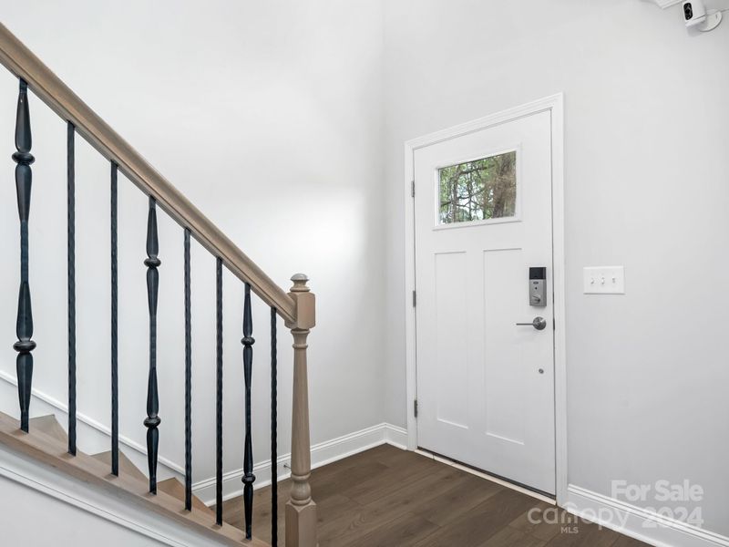 4004 Hidden Oaks Dr, Charlotte, NC 28205