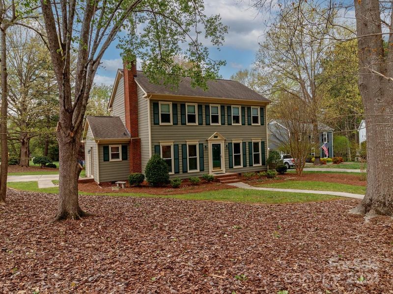 9901 Eagles Field Ct, Charlotte, NC 28269