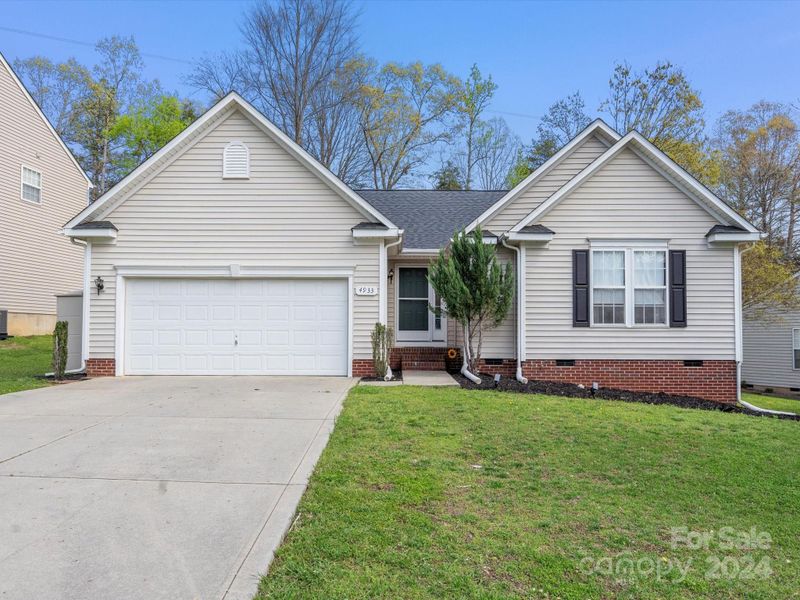 4933 Summerside Dr, Clover, SC 29710