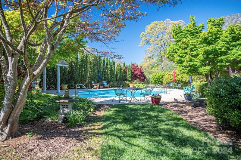 124 Hidden Pastures Dr, Cramerton, NC 28032