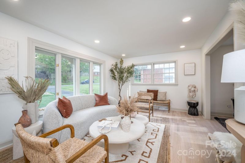 2517 Wensley Dr, Charlotte, NC 28210