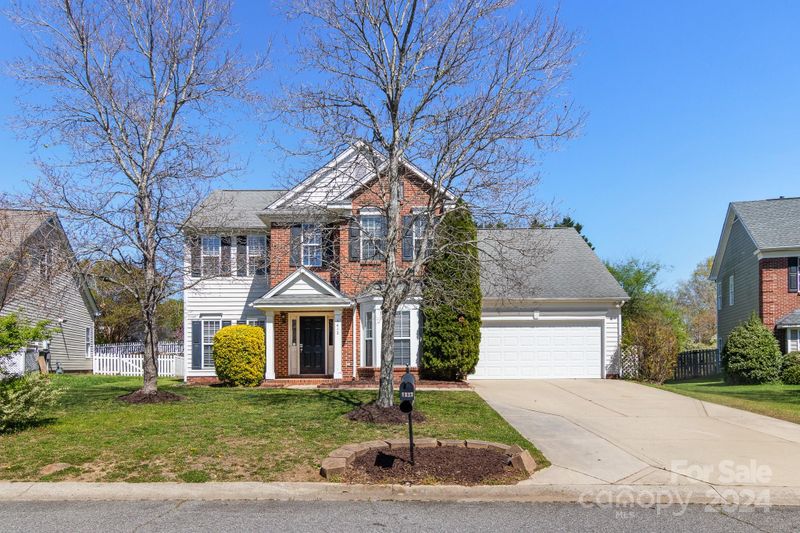 1412 Whitman Dr, Concord, NC 28027