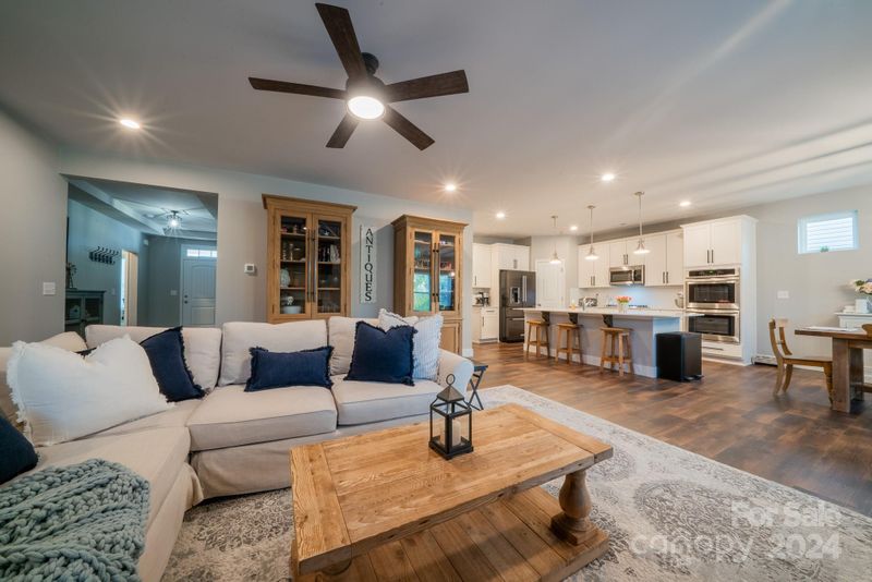 7688 Tanglewood Way, Denver, NC 28037
