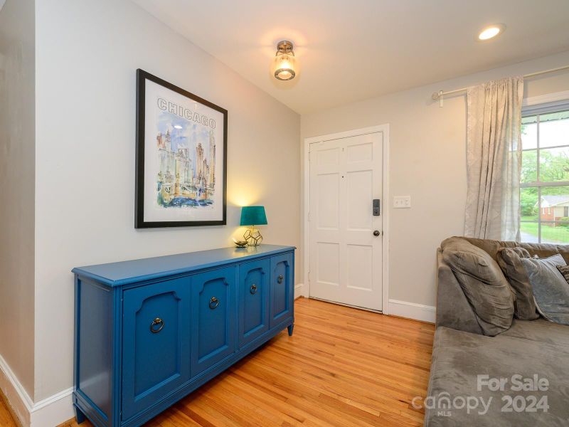 1920 Windham Pl, Charlotte, NC 28205