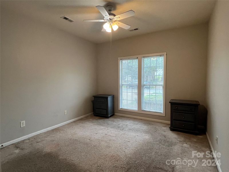 1159 Phil Oneil Dr, Charlotte, NC 28215