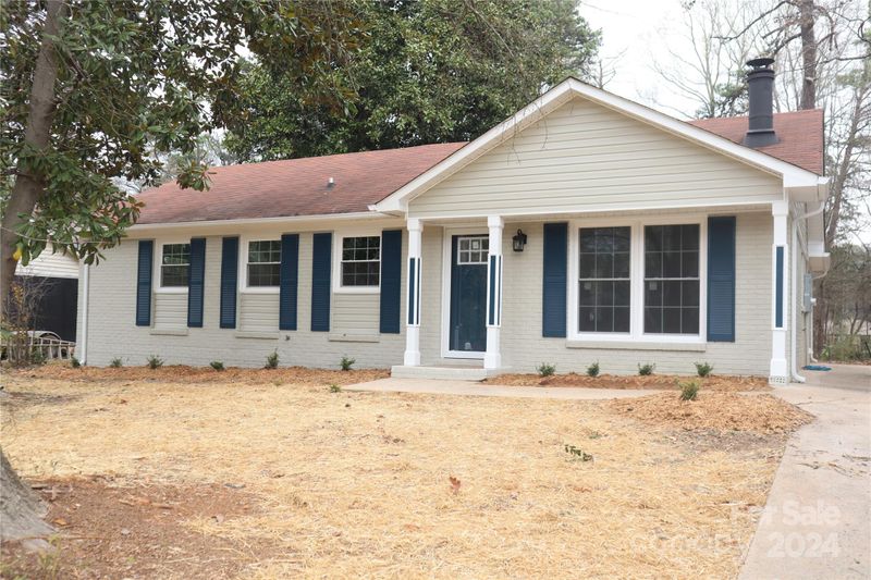 829 E John St, Charlotte, NC 28105