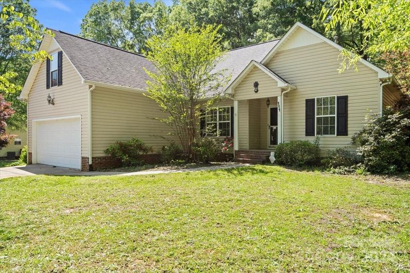 111 Scotch Pine Dr, York, SC 29745